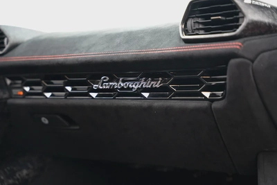 2019 LAMBORGHINI HURACAN PERFORMANTE SPYDER WITH WARRANTY AND SERVICE CONTRACT-12