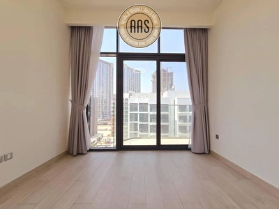 Corner Unite , Spacious 1bed_Room With kitchen Appliances, Prime Location-9