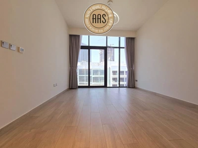 Corner Unite , Spacious 1bed_Room With kitchen Appliances, Prime Location-0