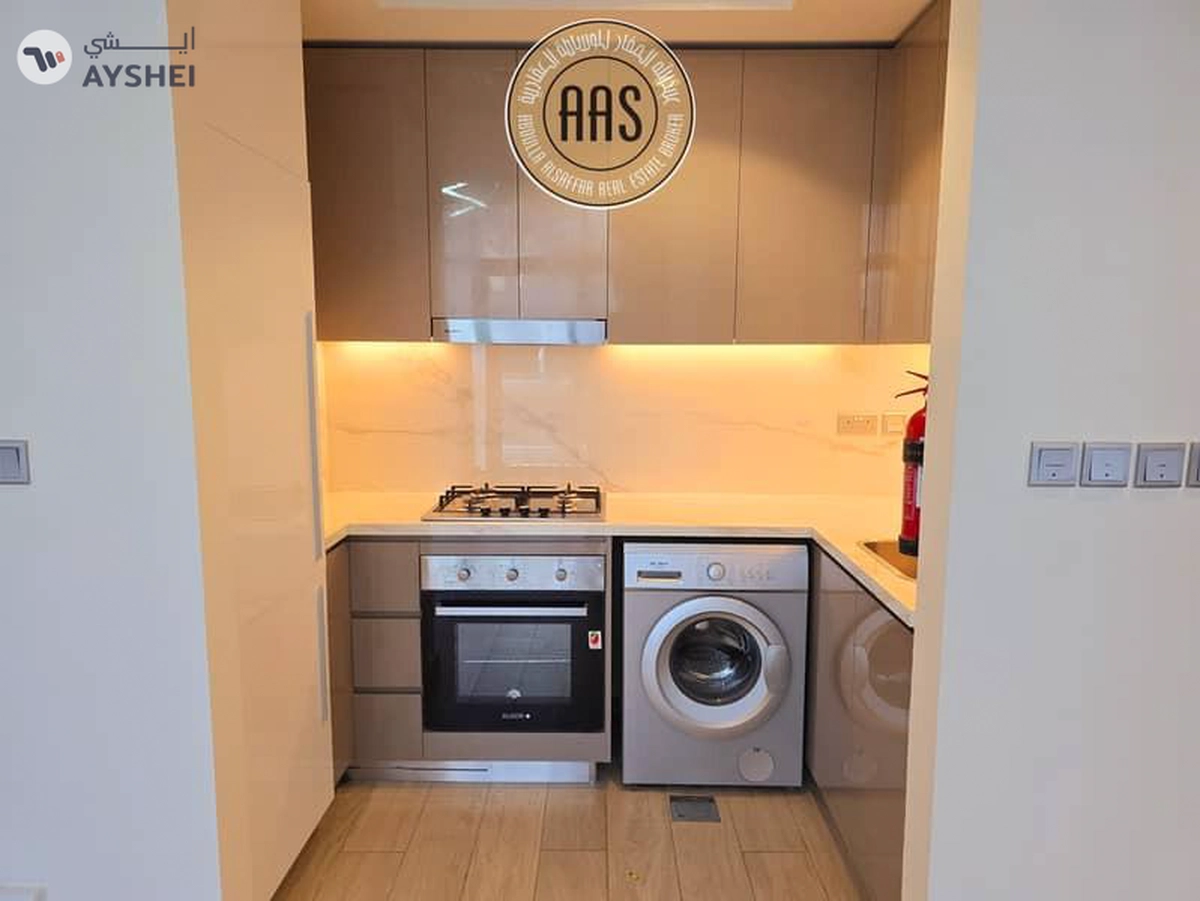 Corner Unite , Spacious 1bed_Room With kitchen Appliances, Prime Location-4-4