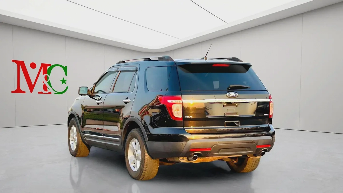 FORD EXPLORER XLT - 2014 - CLEAN CAR FRESH JAPAN IMPORT
