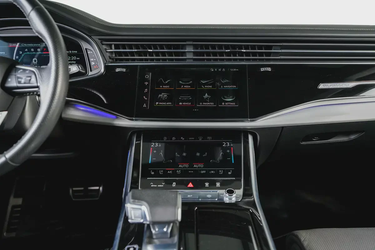 Audi Q8 S line-Super SUV-Bang  Olufsen Advanced 3D Sound system-Well Maintained-17-17