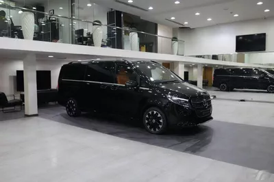 Mercedes Benz V300 AVANTGARDE VIP BUSINESS VAN –  FULL LUXURY OPTION | BRAND NEW | GCC | 2025-21