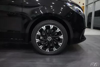 Mercedes Benz V300 AVANTGARDE VIP BUSINESS VAN –  FULL LUXURY OPTION | BRAND NEW | GCC | 2025-23
