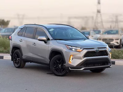 Toyota RAV4 XLE HEV Hybrid XLE 2.5L-0