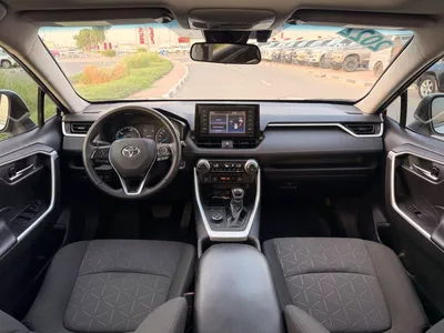 Toyota RAV4 XLE HEV Hybrid XLE 2.5L-4