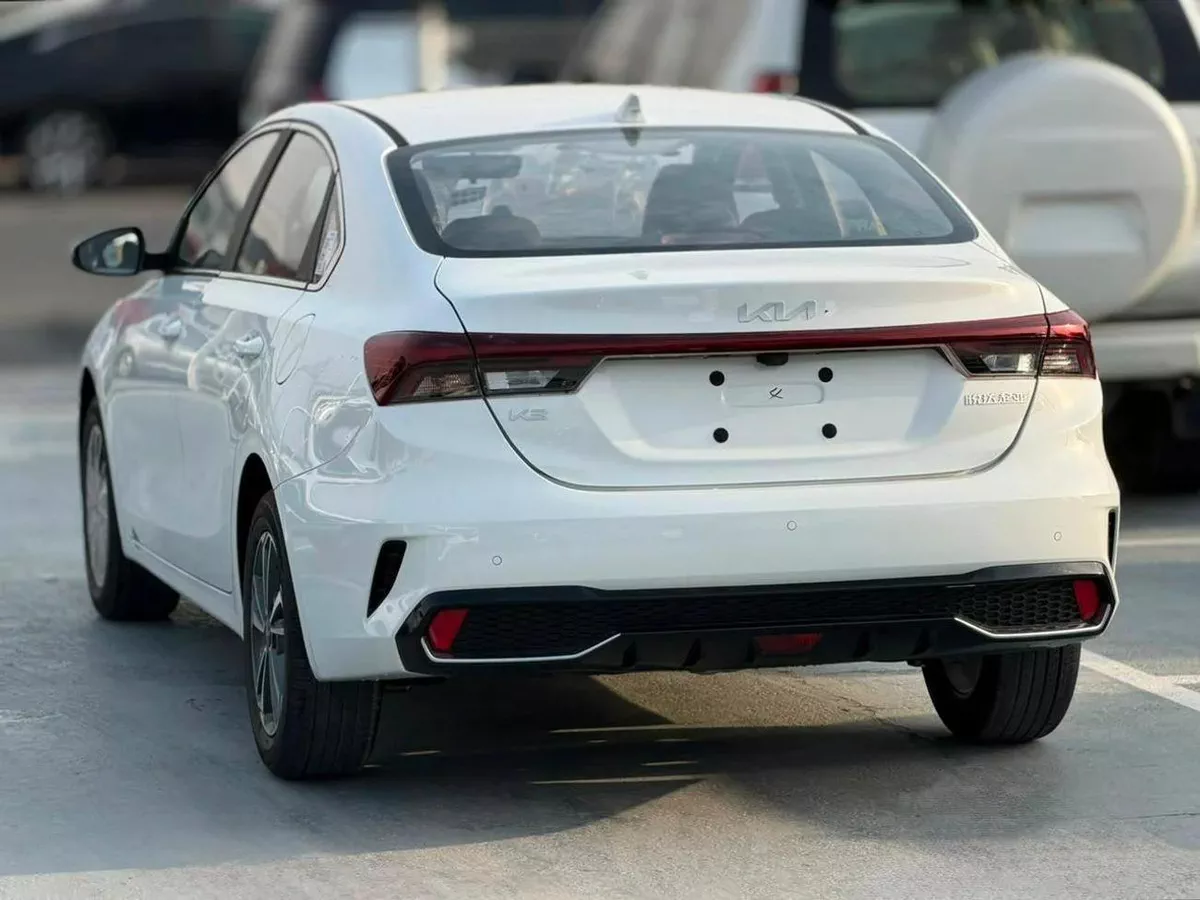 Kia K3 LX STD 1.5L Petrol 2026 Export Price @ 53,500 AED-4-4