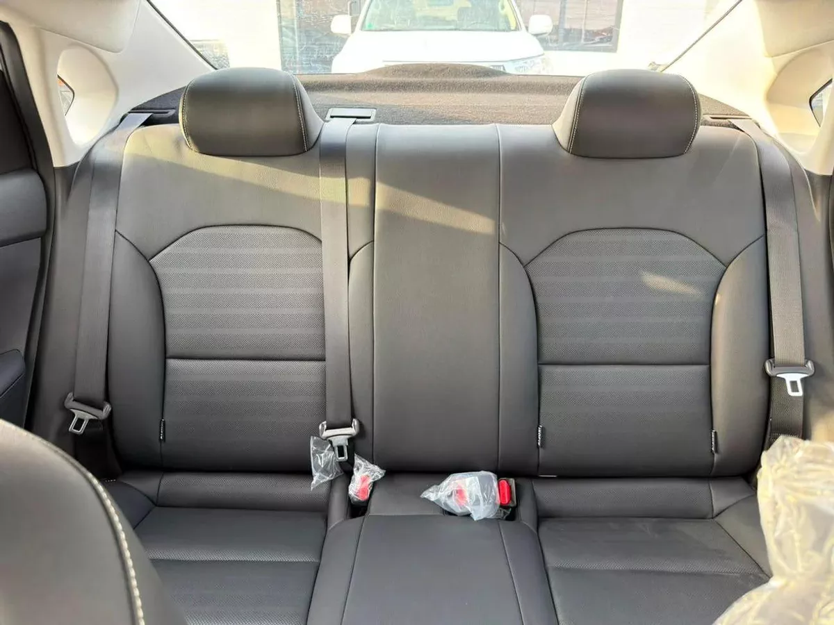 Kia K3 LX STD 1.5L Petrol 2026 Export Price @ 53,500 AED-1-1