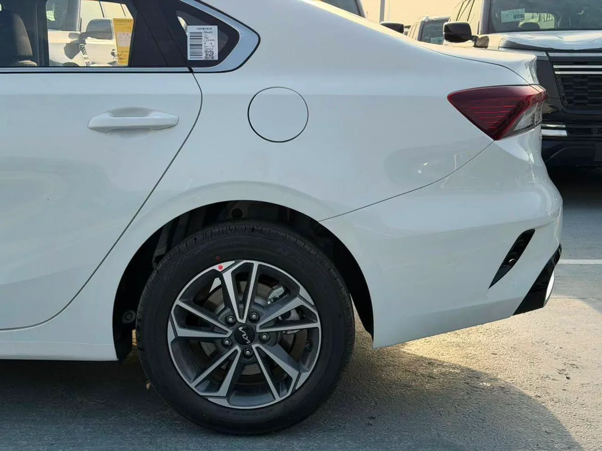 Kia K3 LX STD 1.5L Petrol 2026 Export Price @ 53,500 AED-7-7