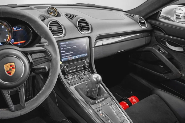 8,335 AED / 60 months | 0% DP | 2020 Porsche Cayman 718 GT4 Clubsport / Porsche Warranty