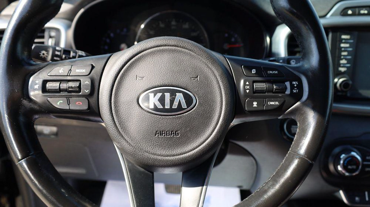 Used Kia Sorento 3.3L Full Option AWD 2017