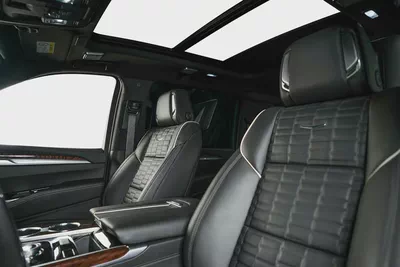Cadillac Escalade ESV- GCC- new shape-low mileage- Agency warranty and service-12