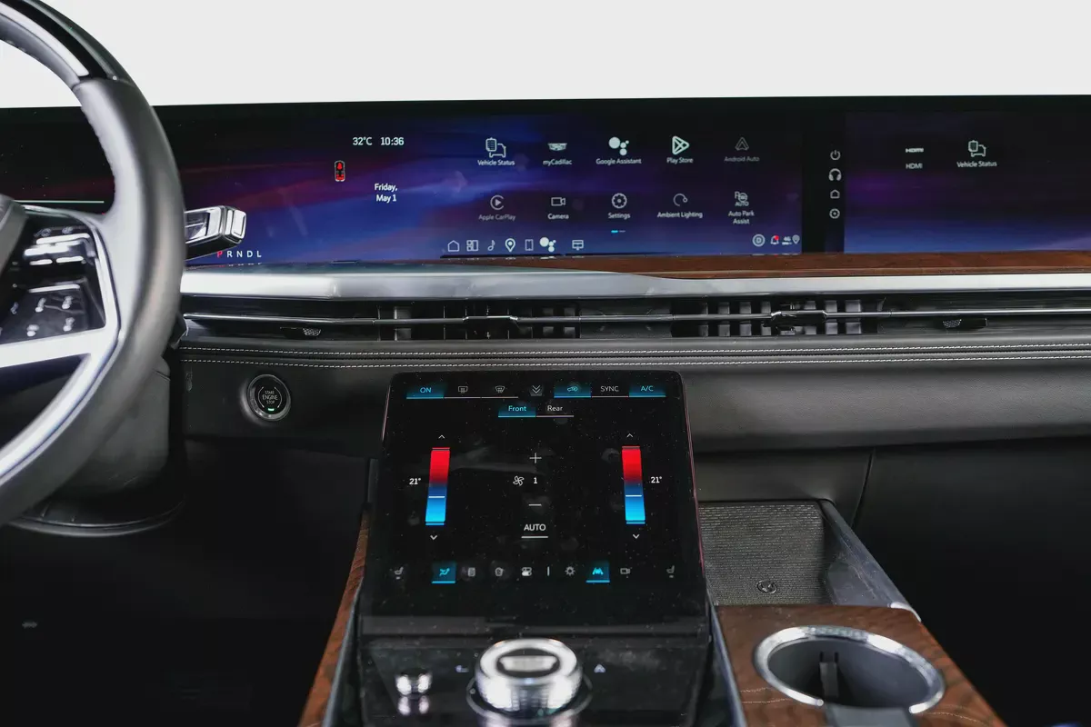 Cadillac Escalade ESV- GCC- new shape-low mileage- Agency warranty and service-14-14