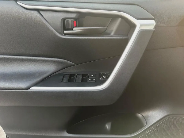 2024 Toyota RAV4 LE - American Specs - Brand New