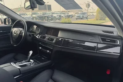 BMW 750I | 2010 | ONLY : 110417 KM | CLEAN TITLE |  JAPAN IMPORT-13