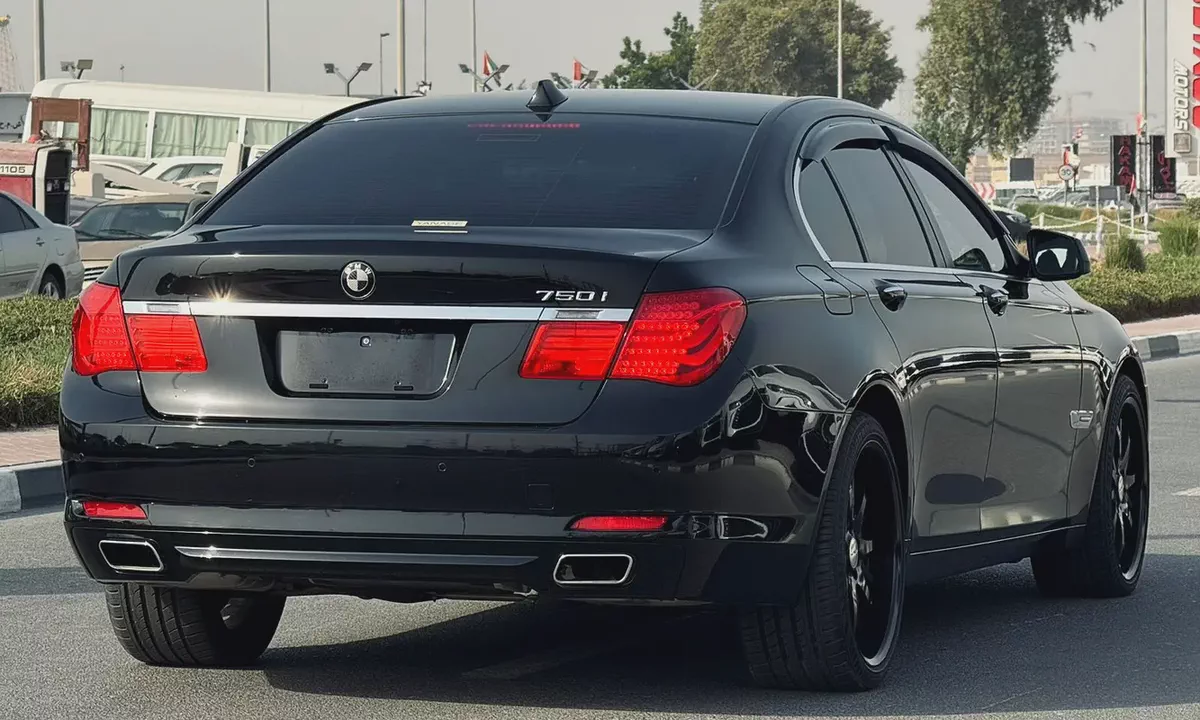BMW 750I | 2010 | ONLY : 110417 KM | CLEAN TITLE |  JAPAN IMPORT-6-6