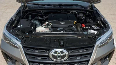 Toyota Fortuner GX2 TOYOTA FORTUNER 2.4 DIESEL AT MID OPTION-18