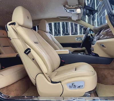 Rolls-Royce Wraith 2015 | Well Maintained | GCC Specs | Low Mileage | Full Service History-11
