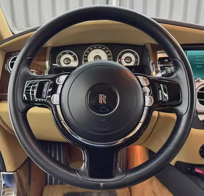 Rolls-Royce Wraith 2015 | Well Maintained | GCC Specs | Low Mileage | Full Service History-12