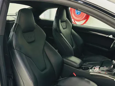 2015 GCC ORIGINAL RS5 V8 450 BHP Stock Warranty Available-9