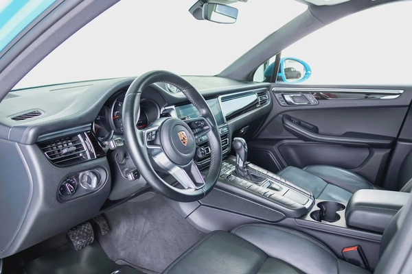 Porsche Macan-Miami Blue-21 Inch Rims-Porsche Service History Available-Warranty till 12/26