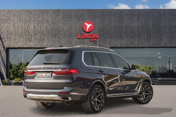 BMW X7 40
