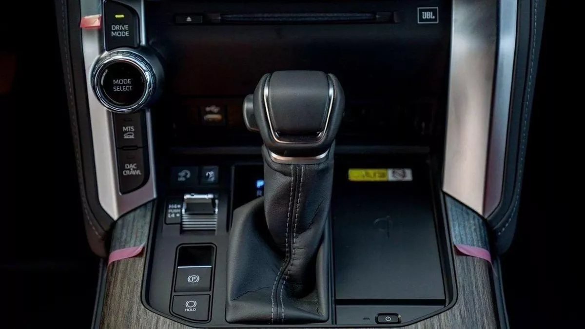 Toyota Land Cruiser VXR LC300 VXR 3.5P AT MY2025 – BLACK-14-0