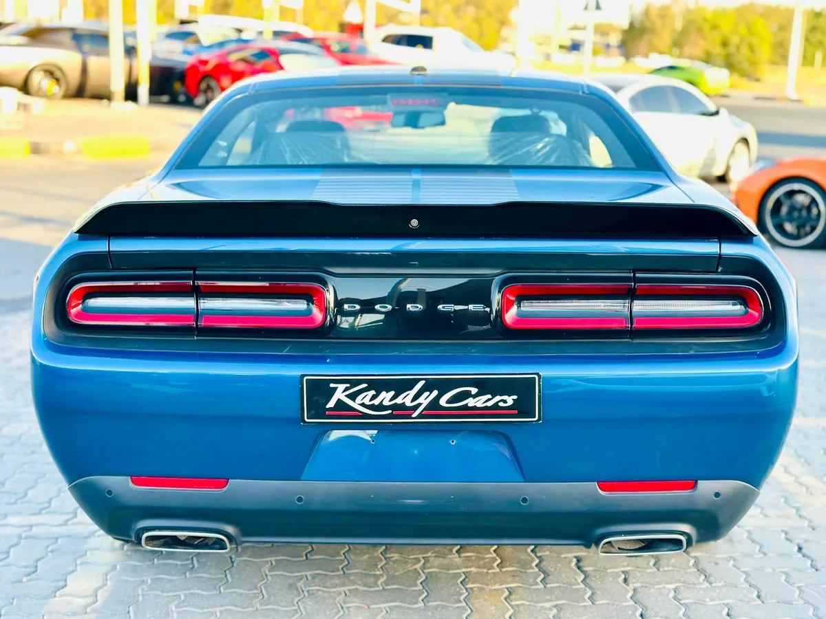 2021 Dodge Challenger SXT-6-6