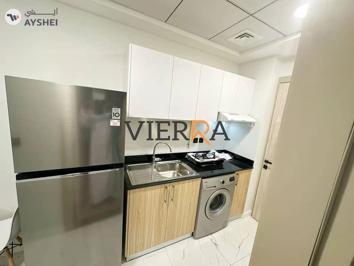 Elegant Studio l Prime Location l Spacious-5-5
