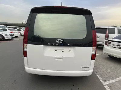 Hyundai Staria-5