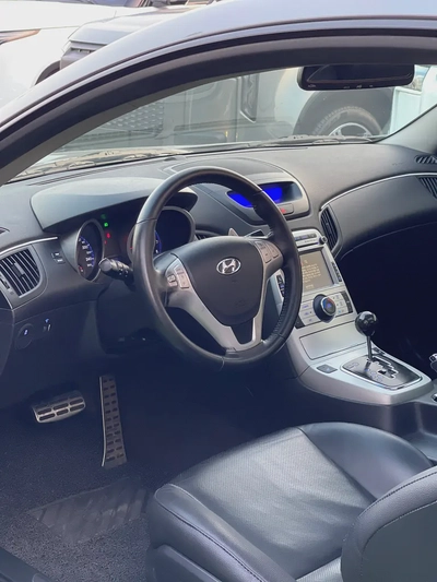 Hyundai Genesis 2010 GCC | Luxury Sedan | Low KM | Excellent Condition-7