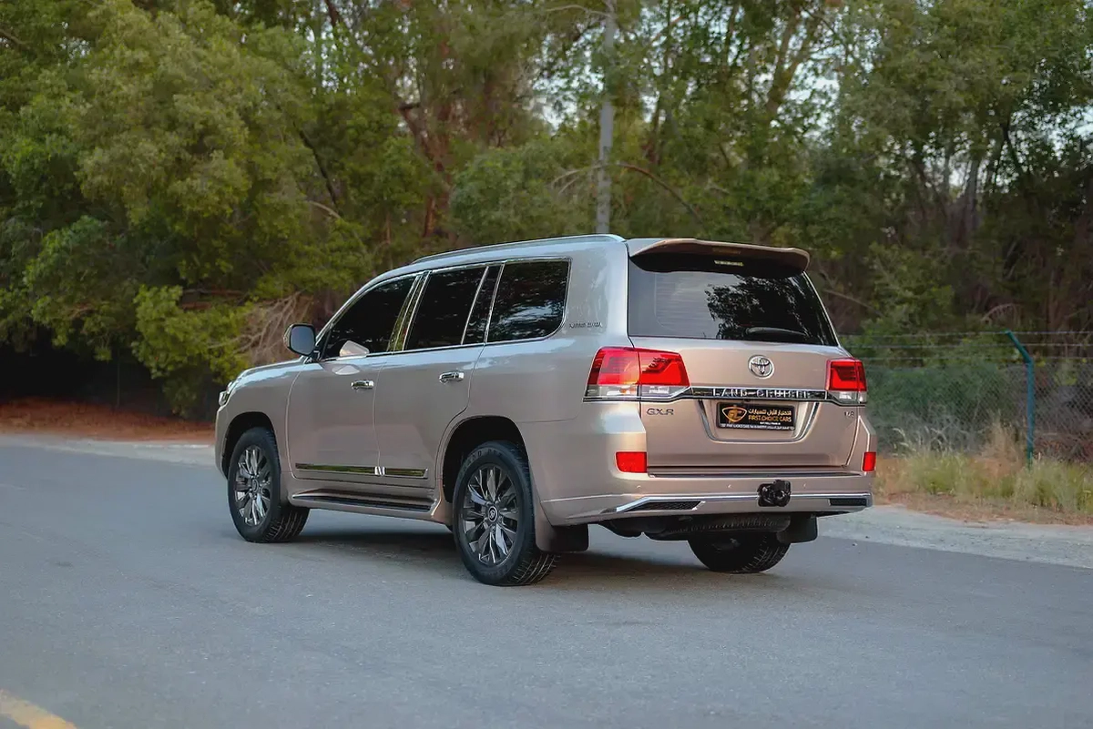 Land Cruiser GXR | Platinum Edition | GCC Specs | REF #T38206-4-4
