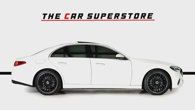 Mercedes Benz E200-Low Mleage-Avantgarde Exterior Package-20 Inch AMG Rims High Gloss Black-8
