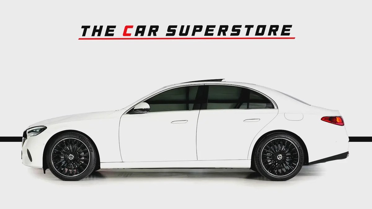 Mercedes Benz E200-Low Mleage-Avantgarde Exterior Package-20 Inch AMG Rims High Gloss Black-4-4