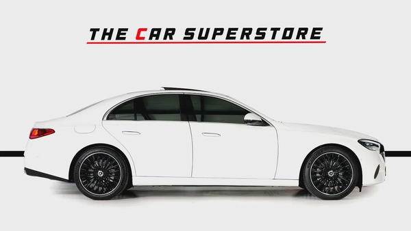 Mercedes Benz E200-Low Mleage-Avantgarde Exterior Package-20 Inch AMG Rims High Gloss Black