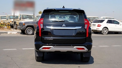 Mitsubishi Montero Sport Brand New 2026 Mitsubishi Montero Sport GLS (H61) 3.0L 6-Cylinder SUV – GCC Specs | Export Ready-13