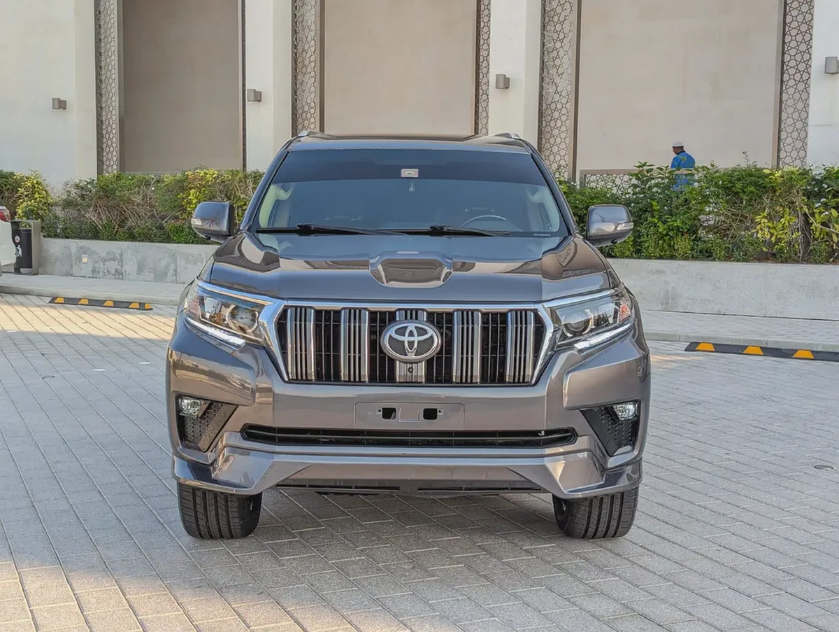 TOYOTA PRADO 2014 FACELIFTED 2023 WITH INTERIOR AND EXTERIOR GCC V4 2.7L IN EXCELLENT CONDITION