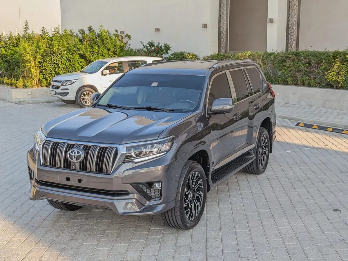 TOYOTA PRADO 2014 FACELIFTED 2023 WITH INTERIOR AND EXTERIOR GCC V4 2.7L IN EXCELLENT CONDITION