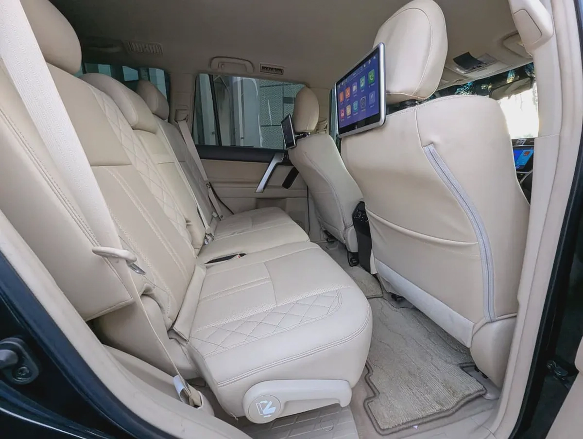 Toyota Prado TXL 2023 - GCC Specs - V4 2.7L - Accident free In excellent condition-5-5