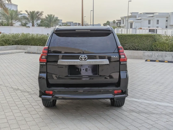 Toyota Prado TXL 2023 - GCC Specs - V4 2.7L - Accident free In excellent condition