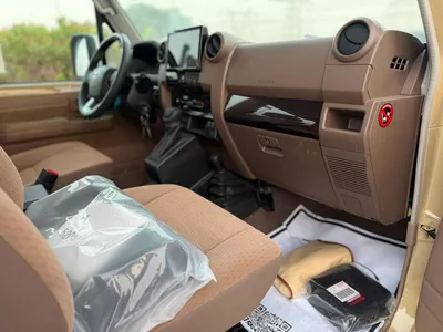 Toyota Land Cruiser 70 HT S- DLX-10