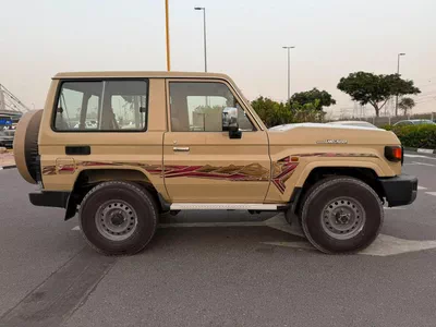 Toyota Land Cruiser 70 HT S- DLX-13