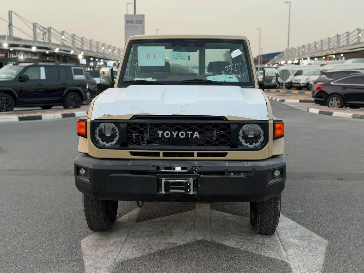 Toyota Land Cruiser 70 HT S- DLX