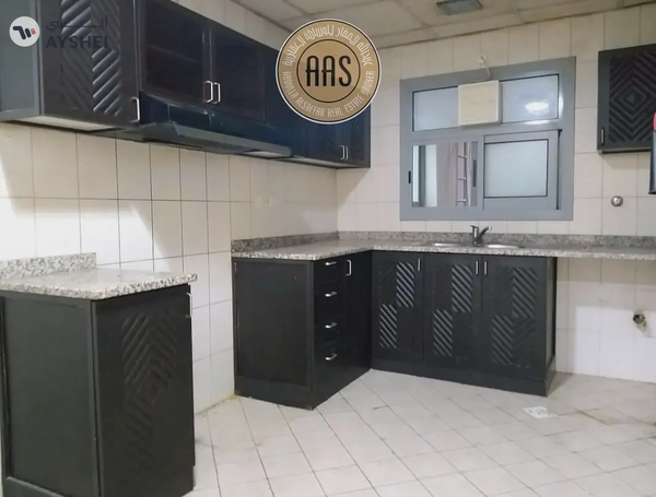 Front of bus stop huge 1bhk with Balcony Wardrobes