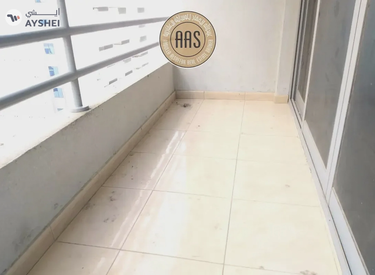 Front of bus stop huge 1bhk with Balcony Wardrobes-6-6