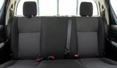 Toyota Hilux GL 2.4L Double Cab Utility-10