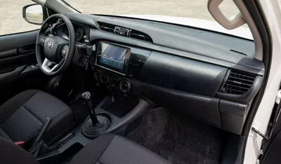 Toyota Hilux GL 2.4L Double Cab Utility-8
