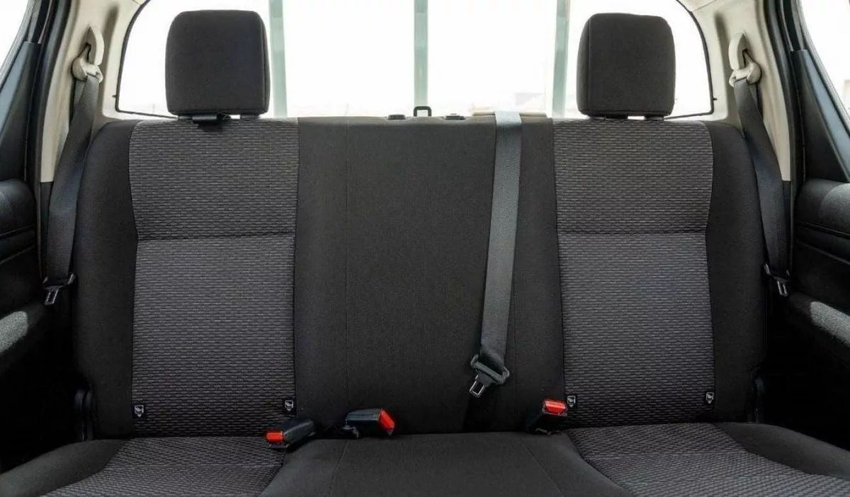 Toyota Hilux GL 2.4L Double Cab Utility-10-0