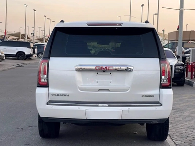 GMC Yukon Denali 2016 GCC Specs - Excellent Condition-14