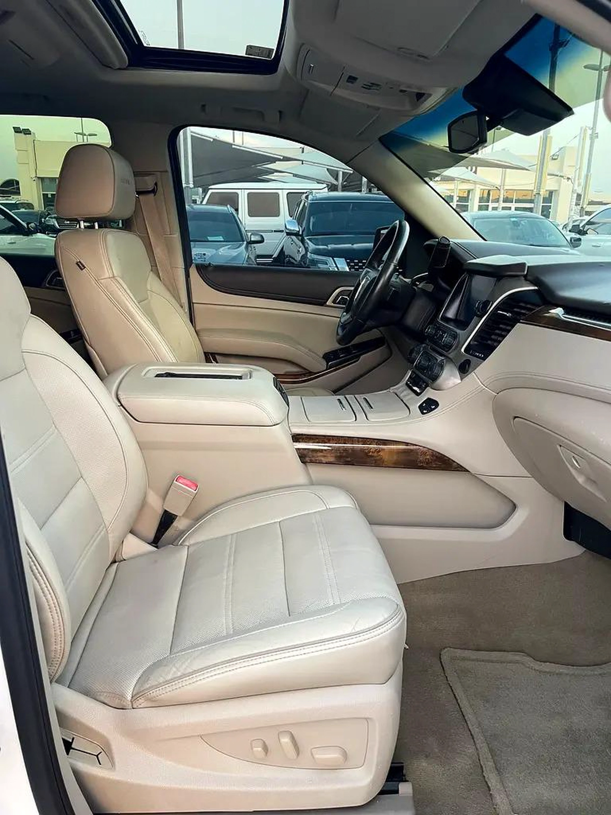 GMC Yukon Denali 2016 GCC Specs - Excellent Condition-6-6